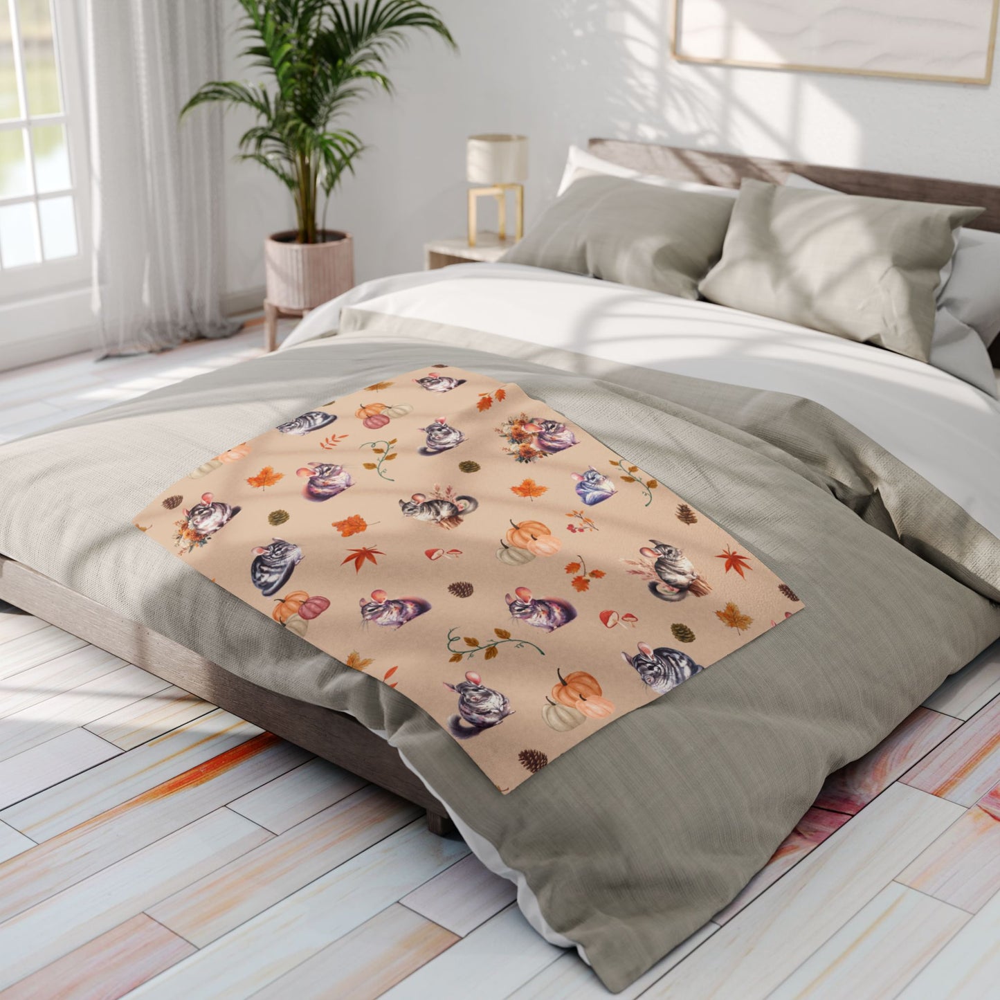 Chinchilla Themed Fleece Blanket, Warm Autumn Decor, Snuggle Blanket, Autumn Blanket, Home Comfort