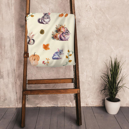 Cozy Autumn Sherpa Blanket with Adorable Chinchilla Design